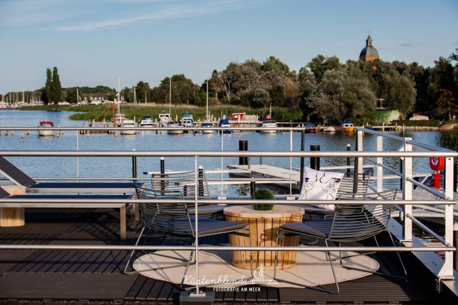 Hotel Hausboot Kranichnest Ribnitz-Damgarten Zewnętrze zdjęcie